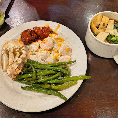 Buffet hot bar and entrees at Super 6 Buffet